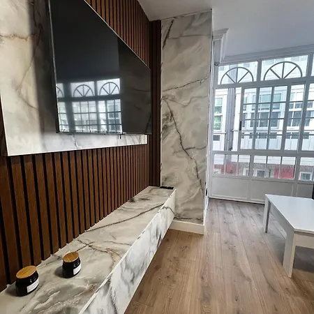 Nomada Orzan * A Coruna